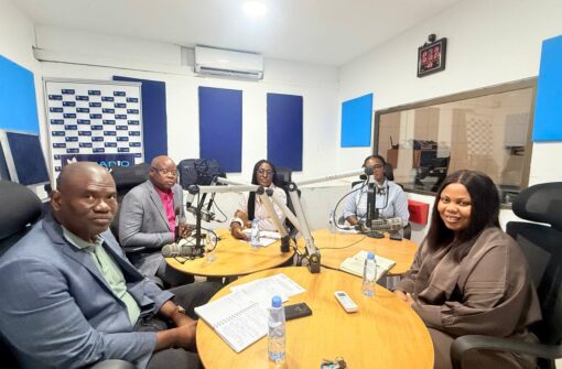 Débats – Femmes, désinformation, et extrémisme violent